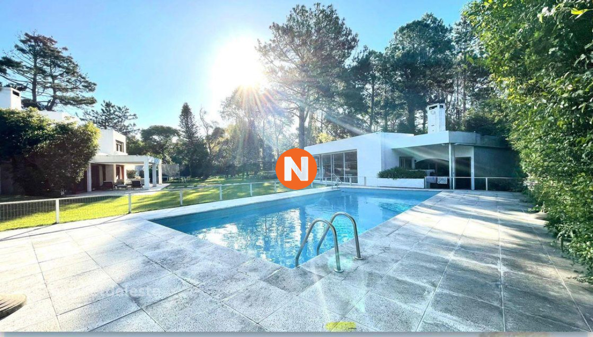 Casa Ref.223965 - Impresionante casa en Alquiler. En el Golf