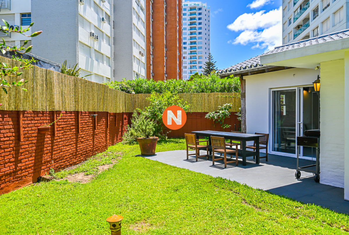 Casa Ref.208983 - Casa en Venta, Mansa, Punta del Este, 3 Dormitorios.