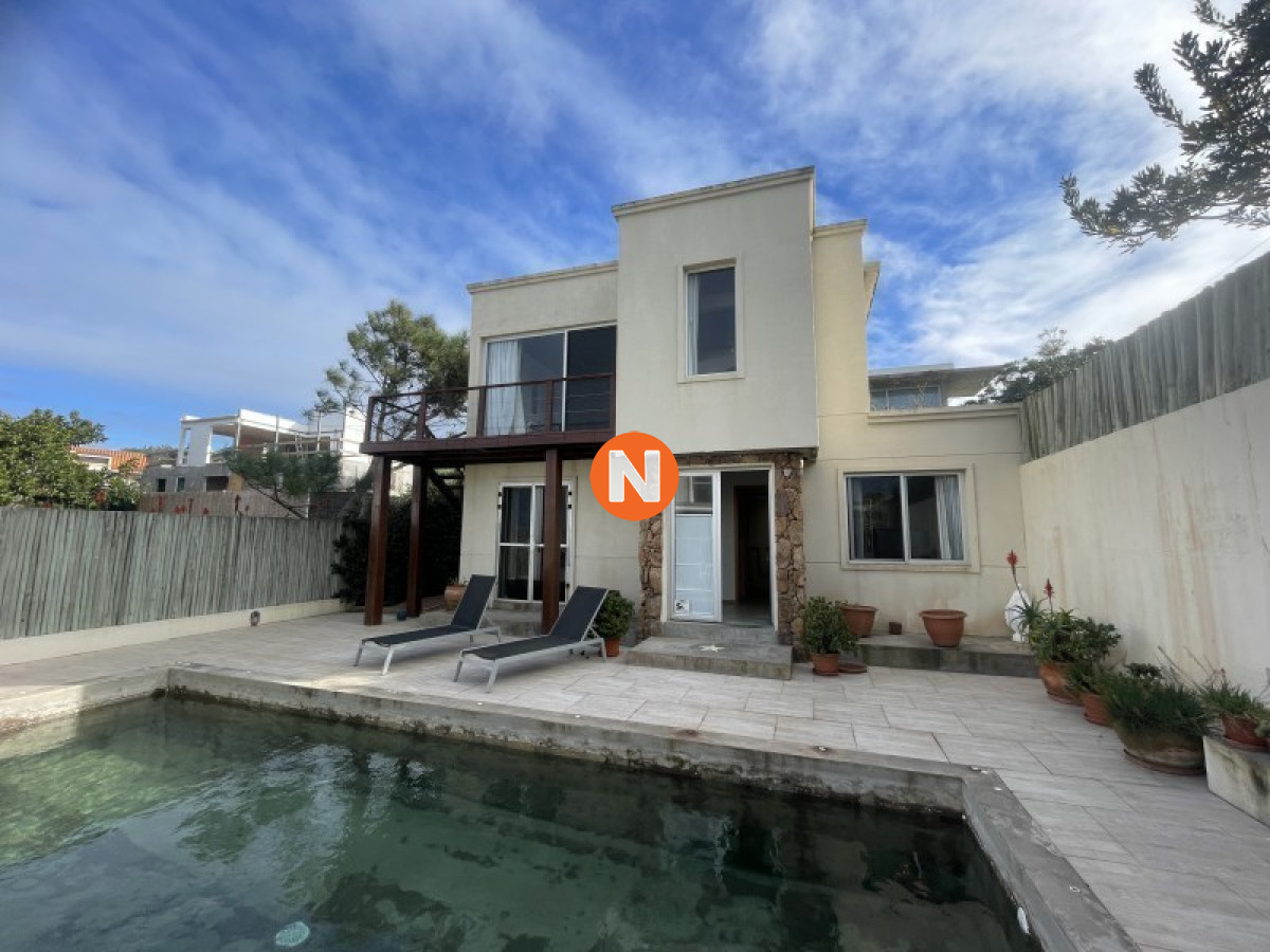 Casa Ref.223500 - Casa en Venta, 5 dormitorios, La Barra