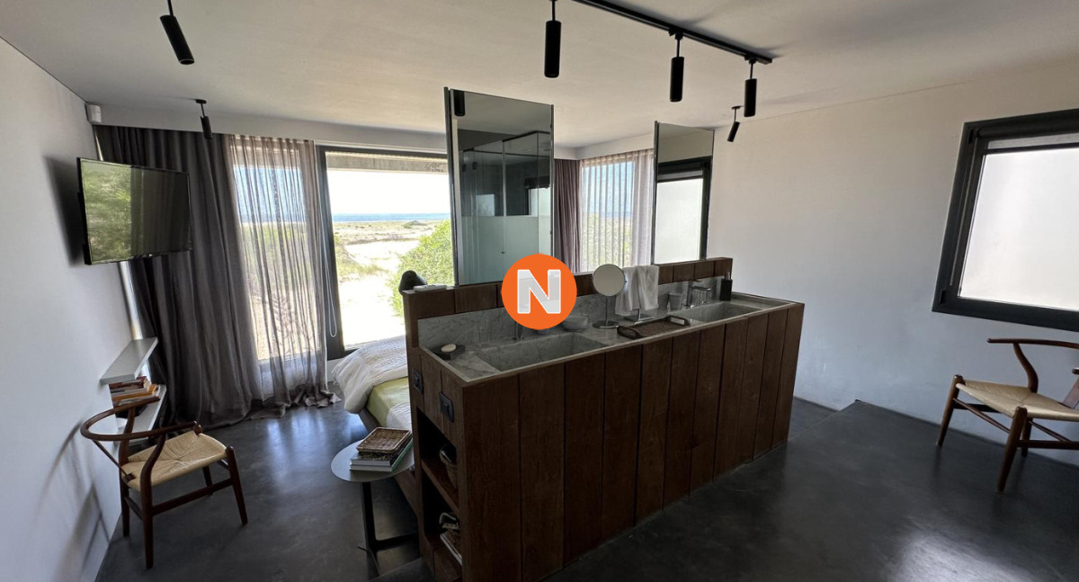 Casa Ref.223708 - Casa, 5 dormitorios, Manantiales, En Venta