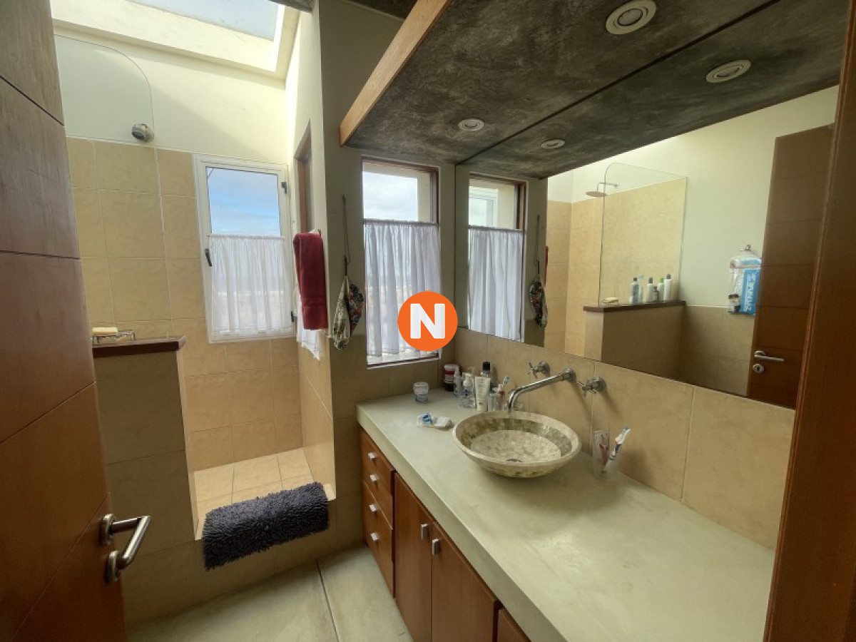 Casa Ref.223500 - Casa en Venta, 5 dormitorios, La Barra