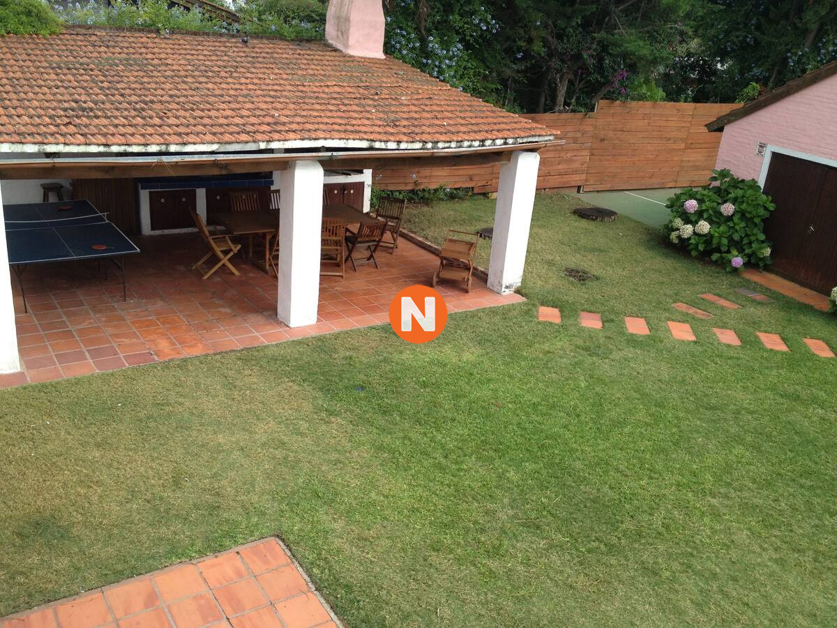 Casa Ref.206470 - Casa en Alquiler, Pinares, Punta del Este, 4 Dormitorios.