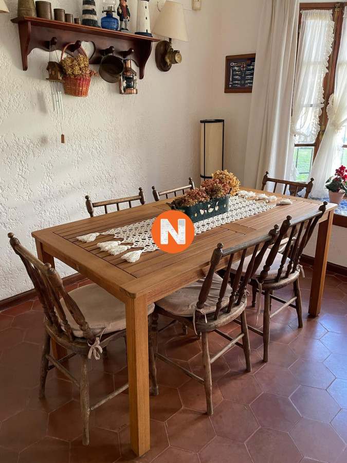 Casa Ref.219418 - En venta casa de 3 dormitorios más dependencia, brava, Punta del Este