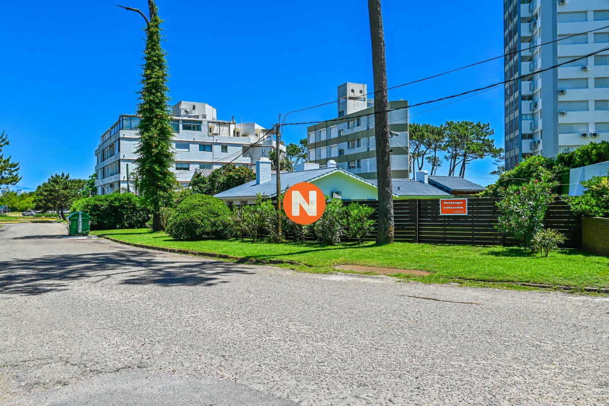 Casa Ref.208983 - Casa en Venta, Mansa, Punta del Este, 3 Dormitorios.