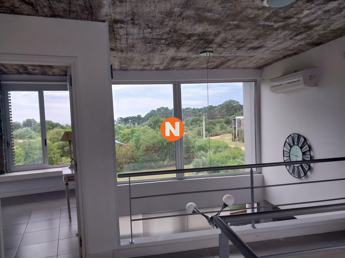 Casa Ref.214376 - Gran oportunidad en Pueblo San Vicente. venta , alquiler anual