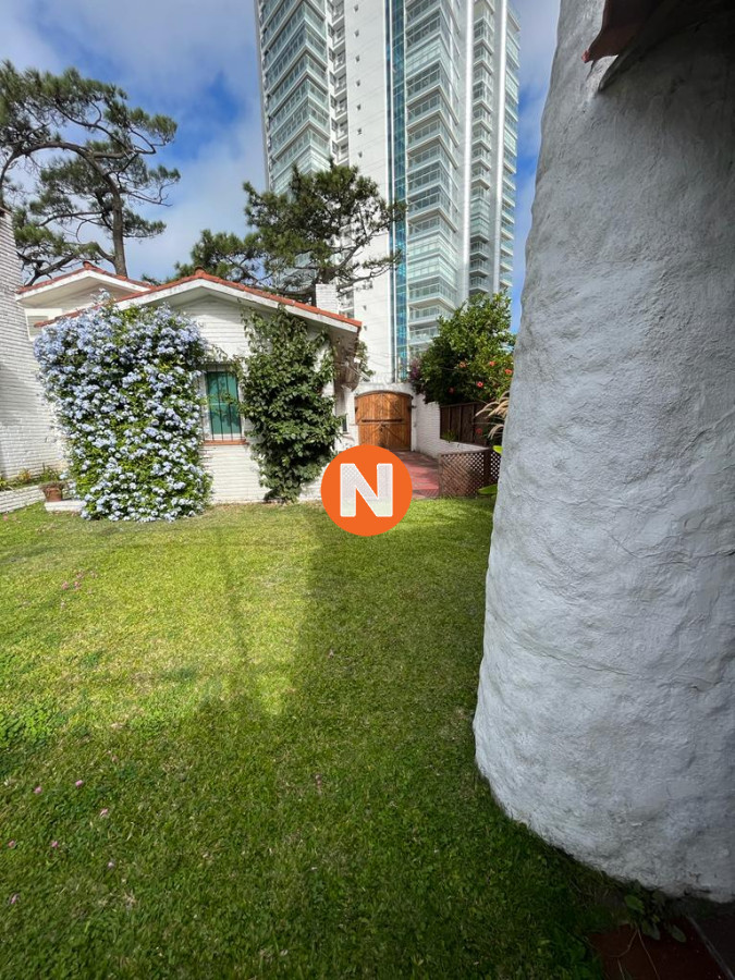 Casa Ref.205350 - Casa en venta Mansa, Punta del Este, 5 Dormitorios.