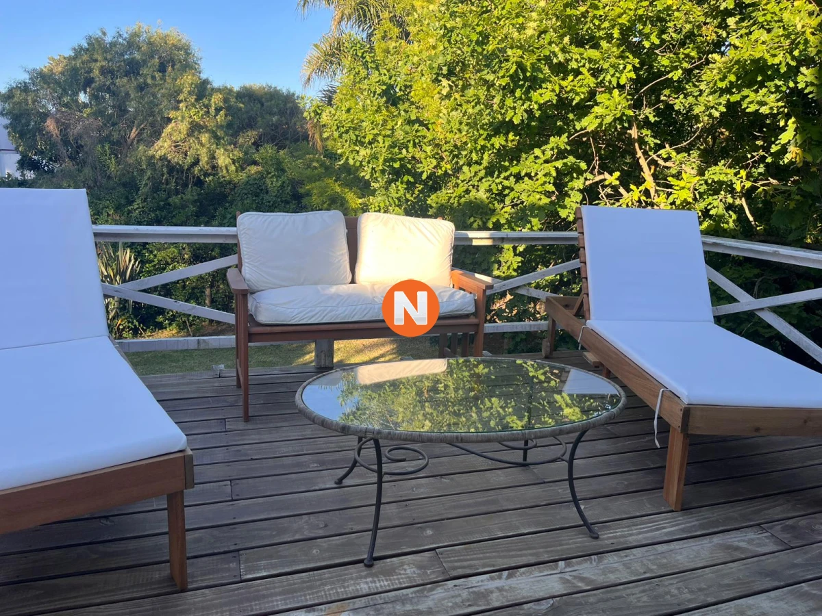 Casa Ref.220629 - VENTA DE CASA DE 3 DORMITORIOS CON VISTA AL MAR EN PINARES PUNTA DEL ESTE 