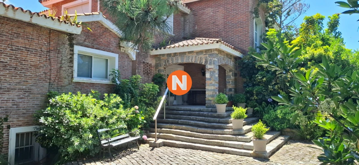 Casa Ref.204939 - Casa en Alquiler, San Rafael, Punta del Este, 7 Dormitorios.