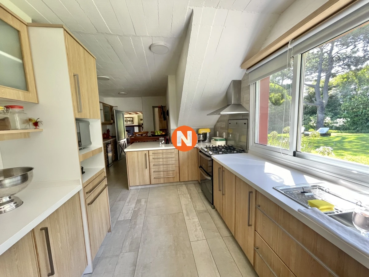 Casa Ref.220551 - VENTA DE CASA DE 3 DORMITORIOS Y SERVICIO EN RINCON DEL INDIO PUNTA DEL ESTE