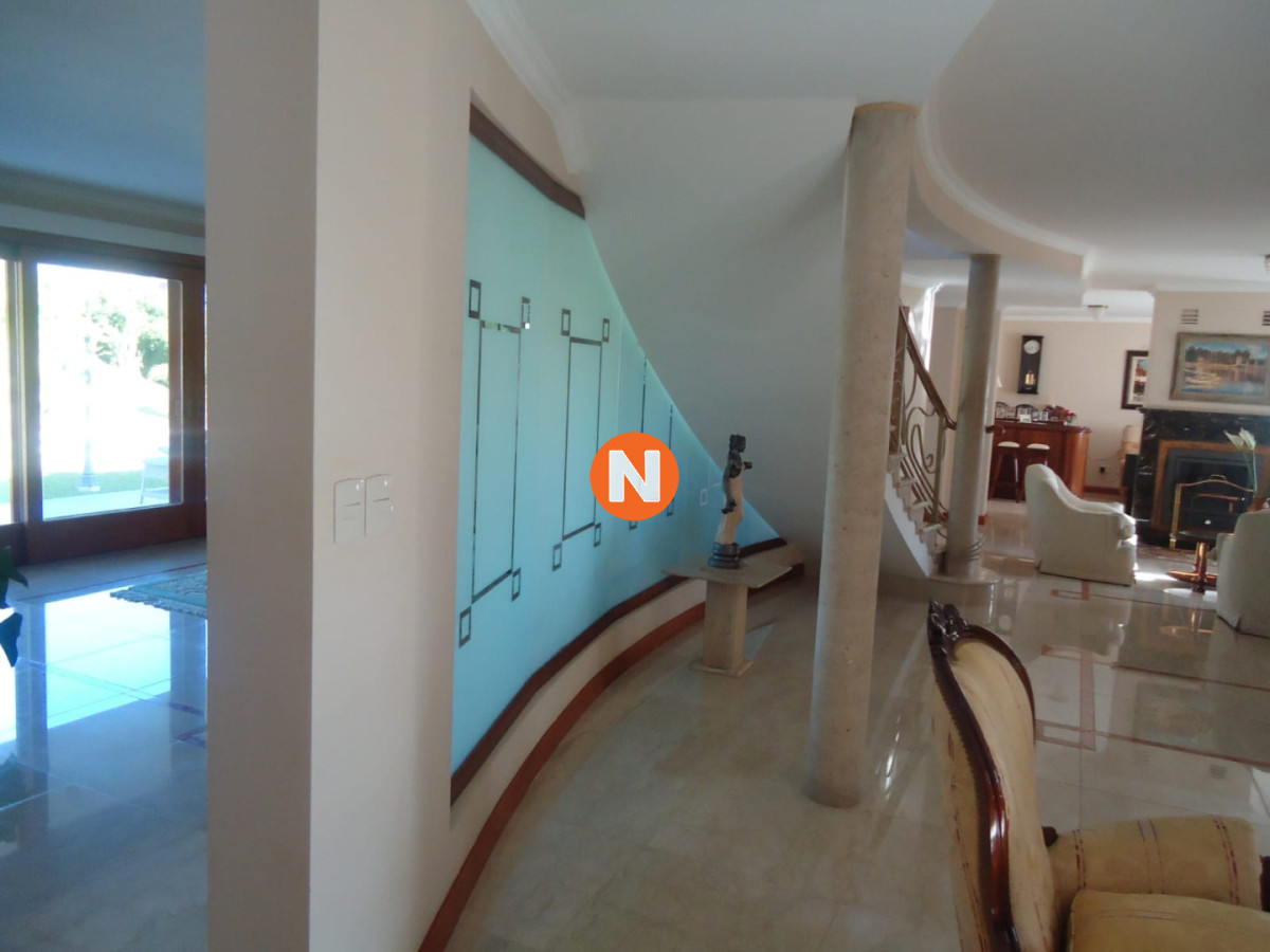 Casa Ref.209176 - Casa en Venta, Mansa, Punta del Este, 5 Dormitorios.