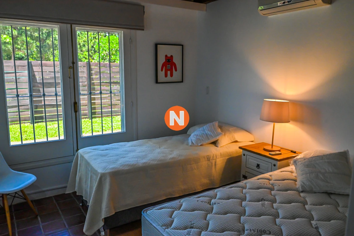 Casa Ref.208983 - Casa en Venta, Mansa, Punta del Este, 3 Dormitorios.