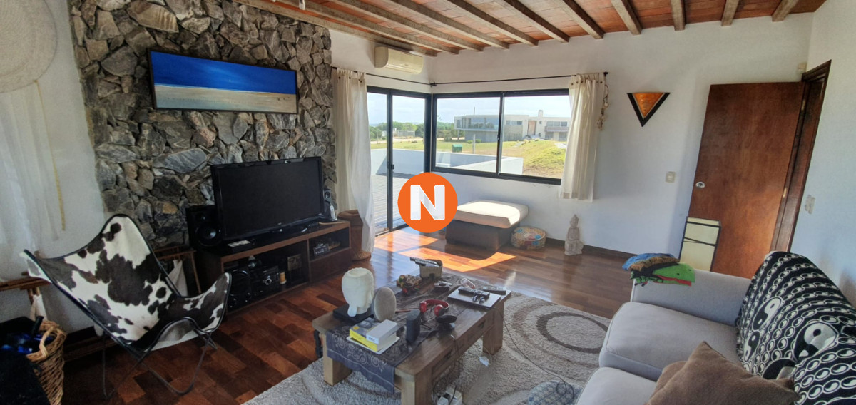 Casa Ref.219002 - Casa en venta de 4 dormitorios en Jose Igancio 