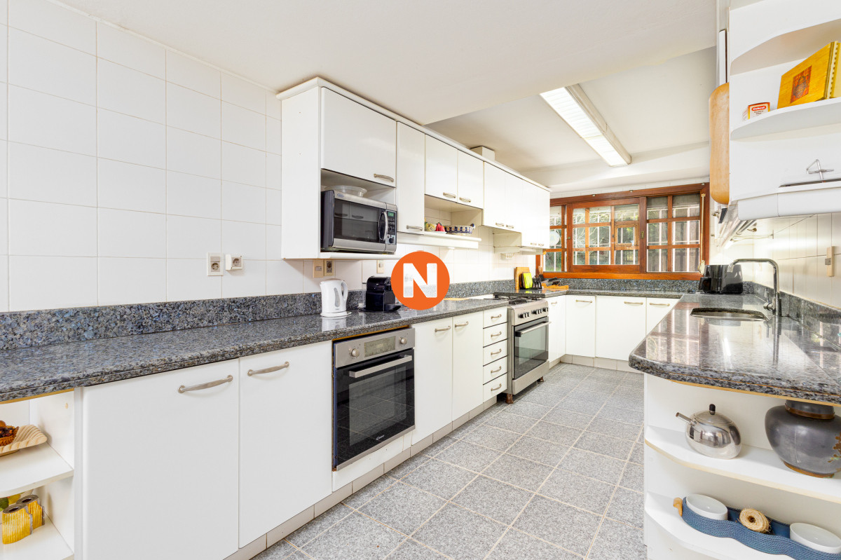 Casa Ref.223965 - Impresionante casa en Alquiler. En el Golf