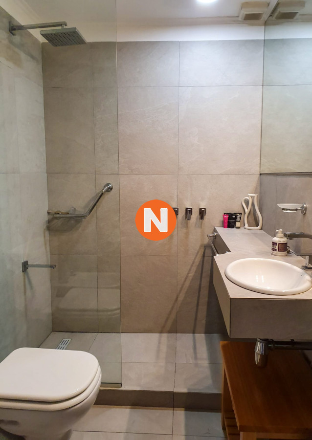 Casa Ref.219052 - Magnífica Residencia a metros de la Playa Mansa