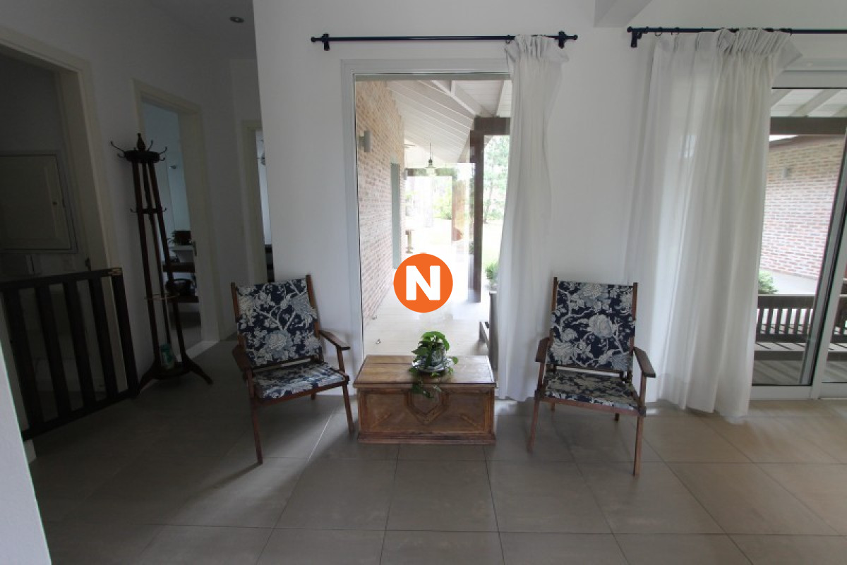 Casa Ref.223501 - Casa en Venta, La Barra, 5 dormitorios