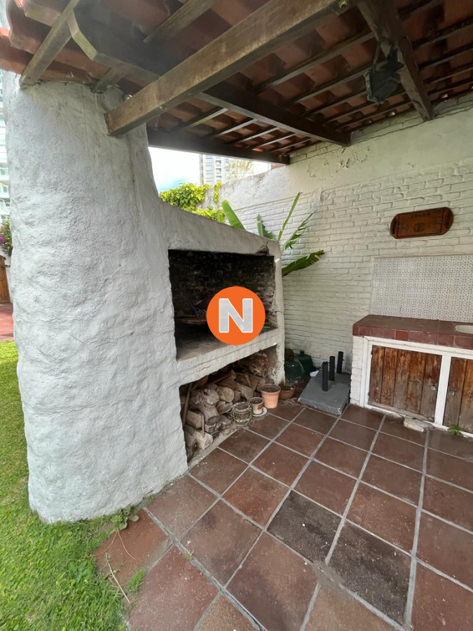 Casa Ref.205350 - Casa en venta Mansa, Punta del Este, 5 Dormitorios.