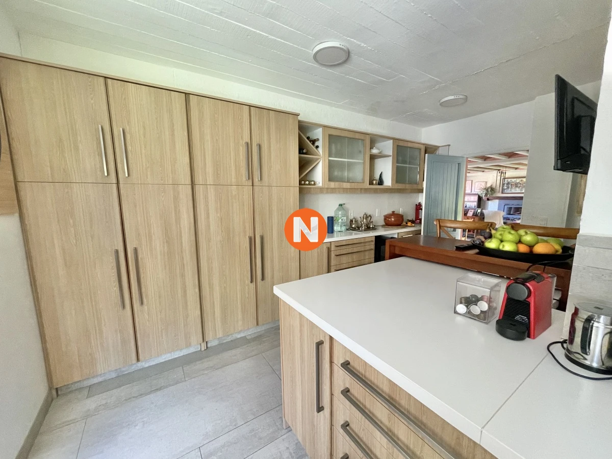 Casa Ref.220551 - VENTA DE CASA DE 3 DORMITORIOS Y SERVICIO EN RINCON DEL INDIO PUNTA DEL ESTE