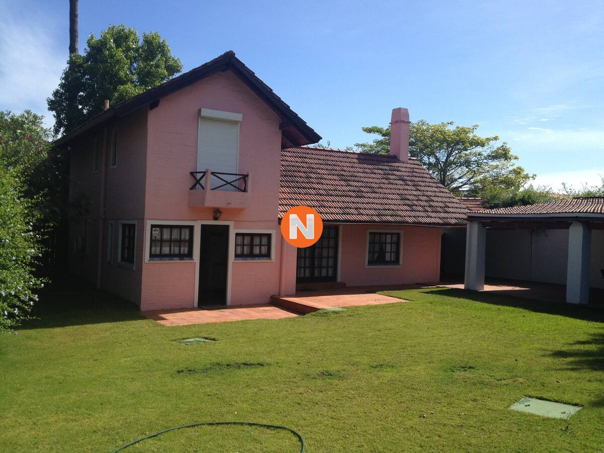 Casa Ref.206470 - Casa en Alquiler, Pinares, Punta del Este, 4 Dormitorios.