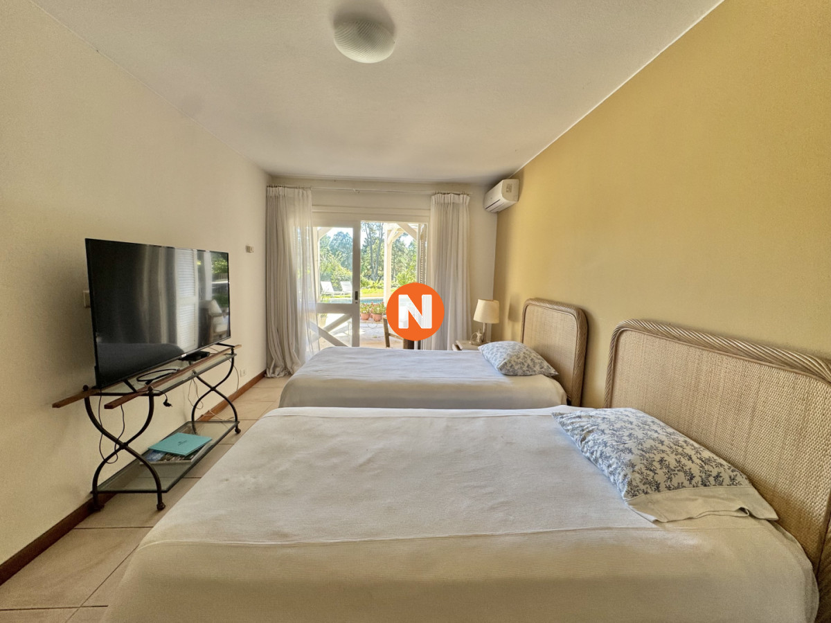 Casa Ref.205482 - ESPECTACULAR CASA EN EL GOLF DE 5 DORMITORIOS EN VENTA