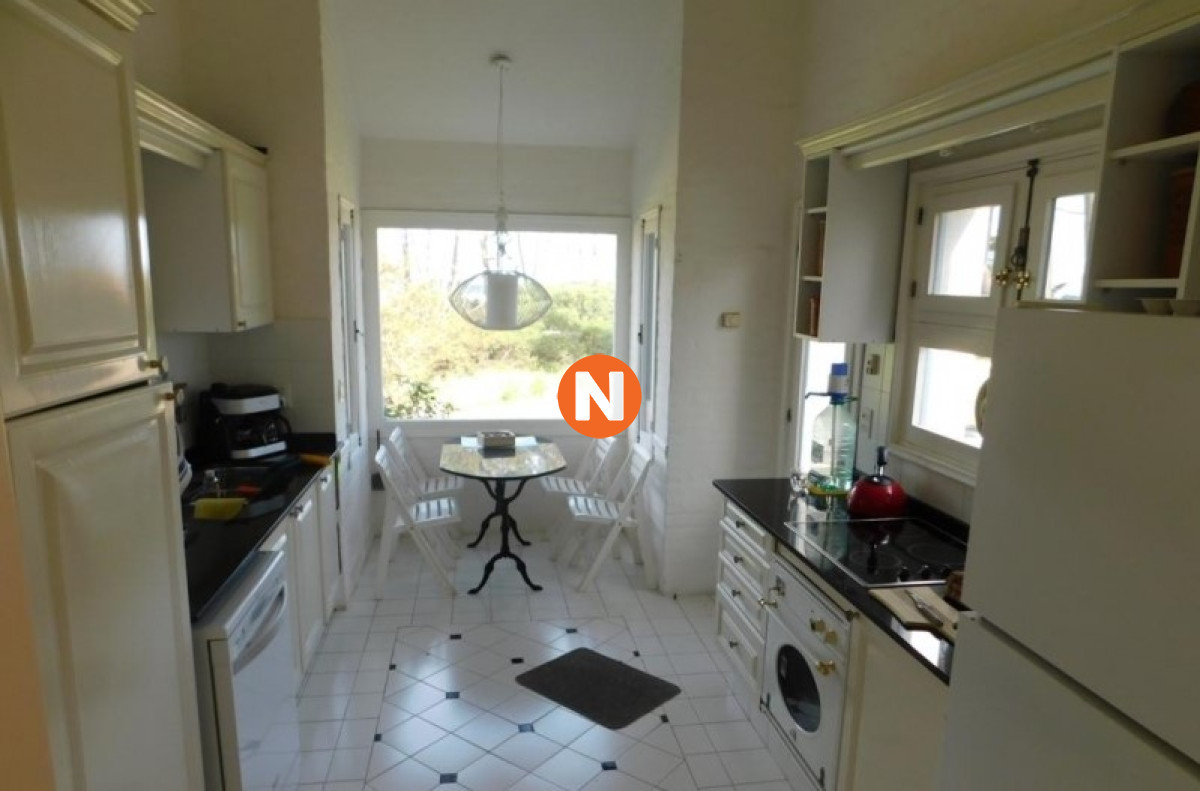 Casa Ref.218030 - Casa a la Venta, 4 dormitorios, La Barra