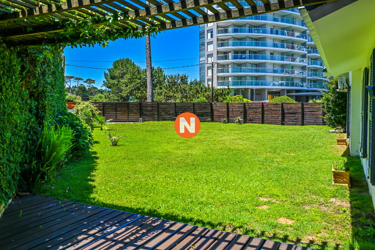 Casa Ref.208983 - Casa en Venta, Mansa, Punta del Este, 3 Dormitorios.