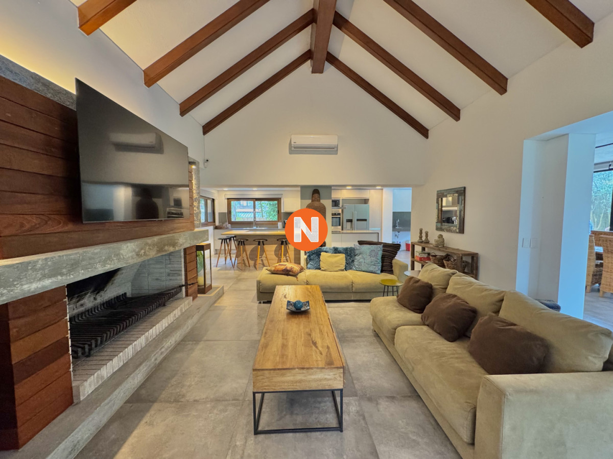 Casa Ref.225168 - SAN RAFAEL VENTA DE CASA DE 4 DORMITORIOS A METROS DE CIPRIANI