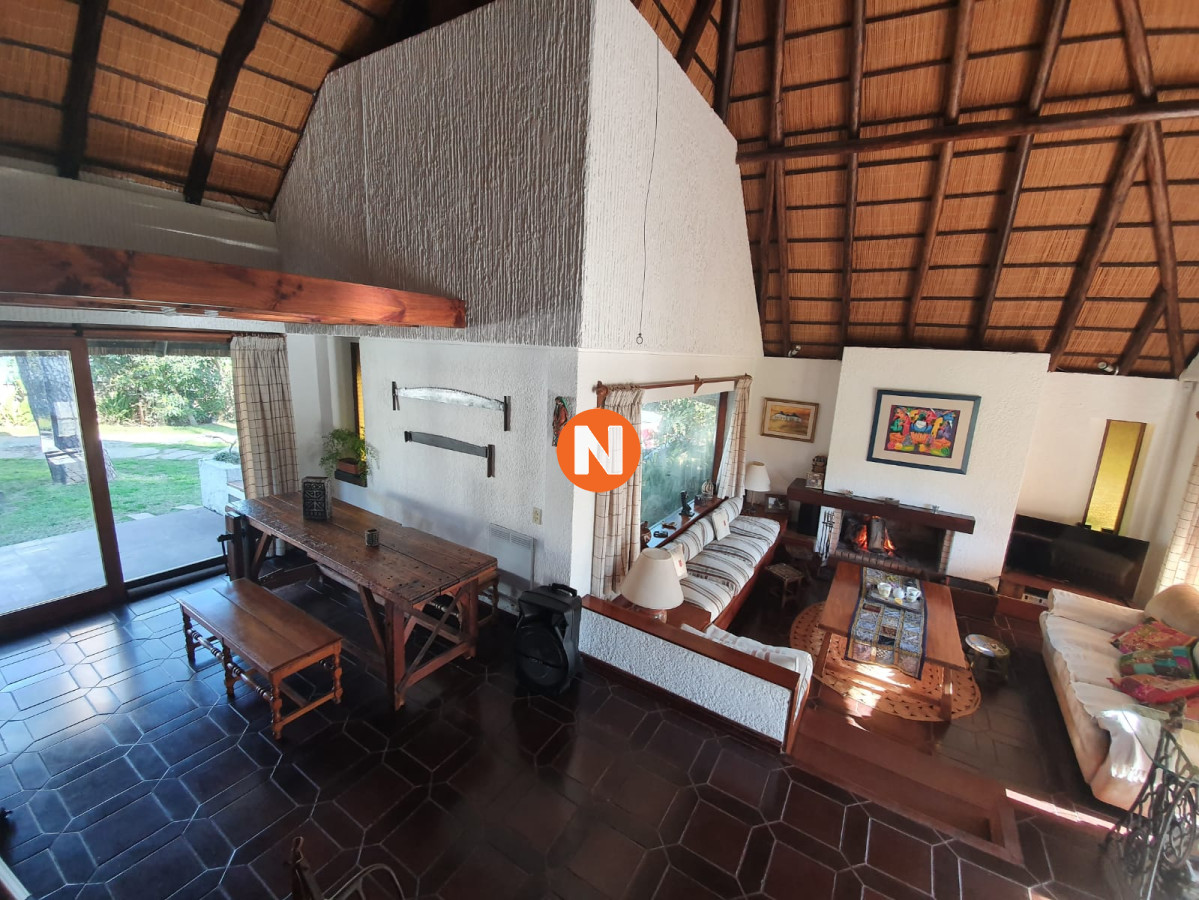 Casa Ref.216884 - Espectacular casa en excelente zona de Punta del Este