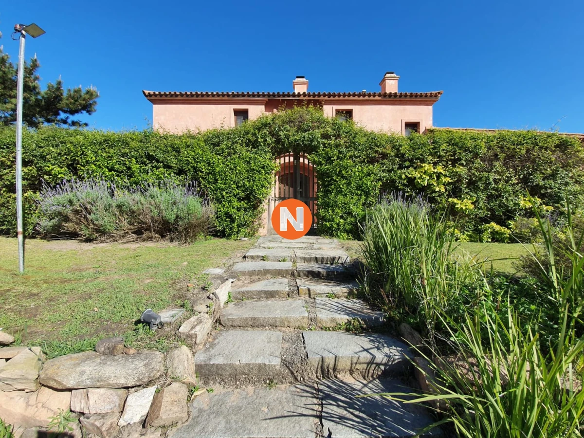 Casa Ref.219433 - Casa en Montoya de 5 dormitorios