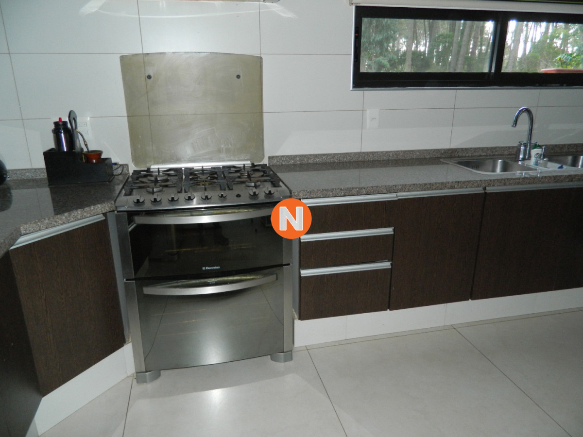 Casa Ref.224826 - Casa en Venta barrio La Arbolada