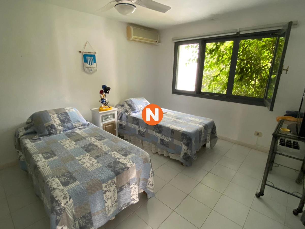 Casa Ref.205176 - Casa en Venta y Alquiler, Rincón del Indio, Punta del Este, 4 Dormitorios.