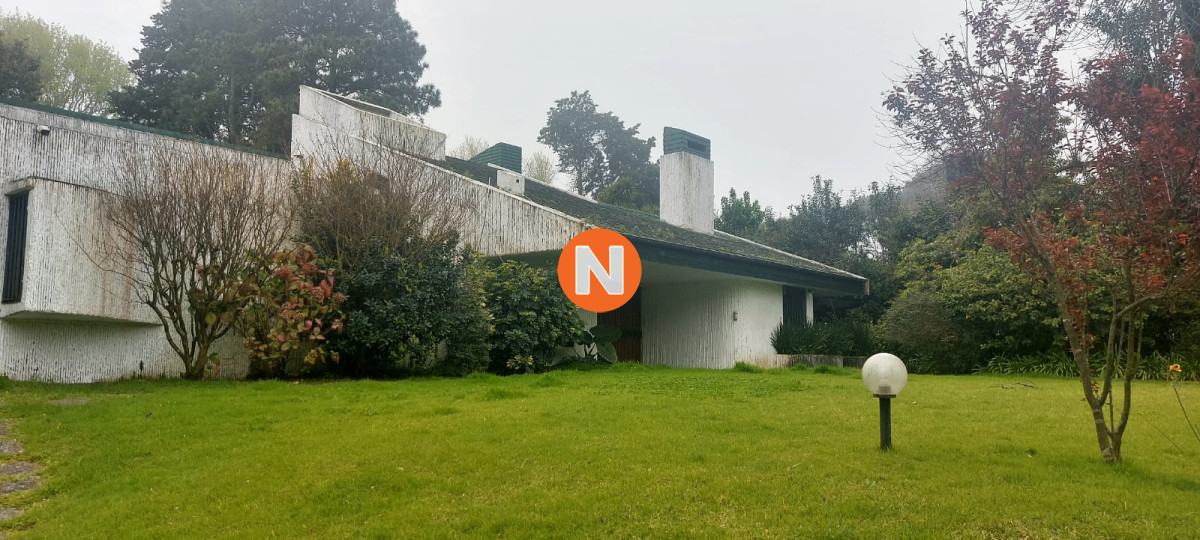 Casa Ref.221820 - Casa en Venta, 4 dormitorios