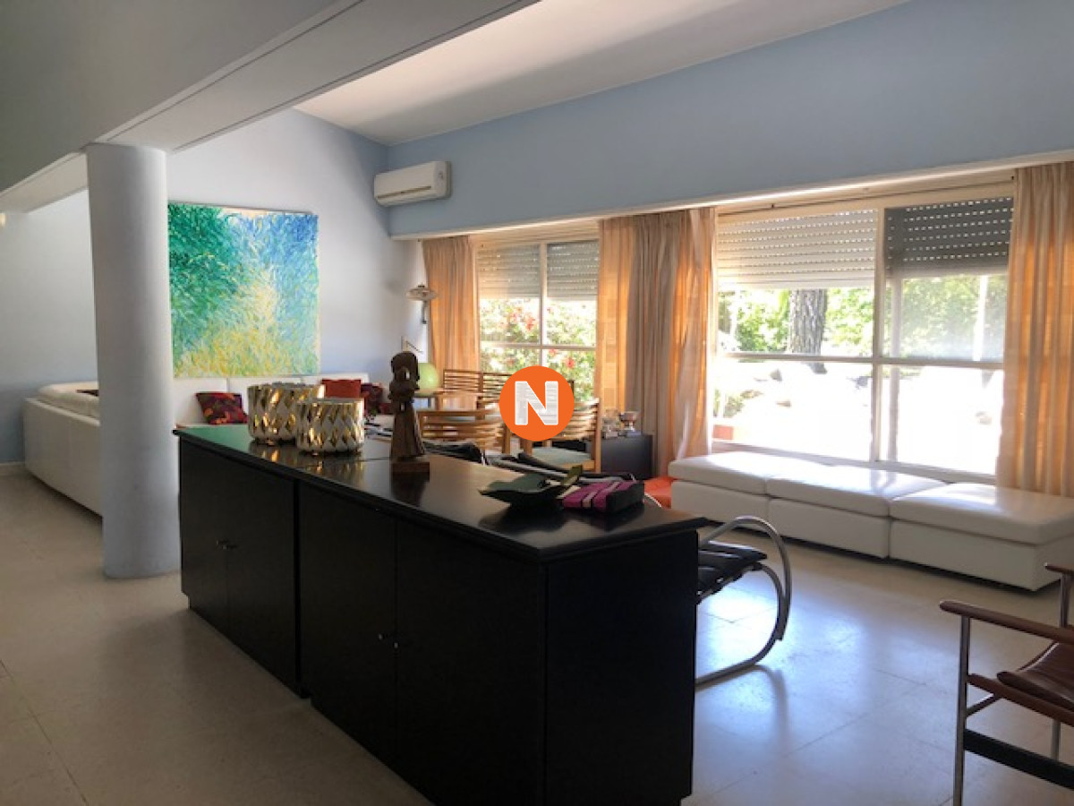Casa Ref.214457 - CASA EN VENTA EN PUNTA DEL ESTE  EN PLAYA MANSA