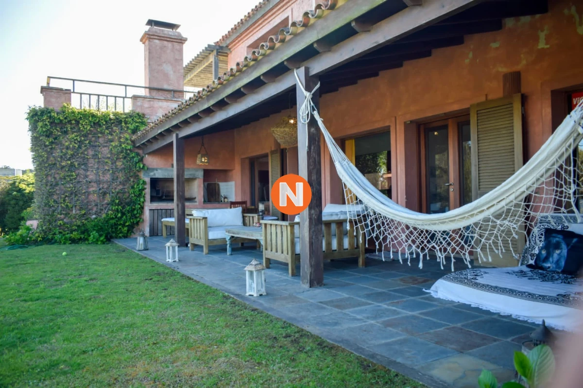 Casa Ref.219433 - Casa en Montoya de 5 dormitorios