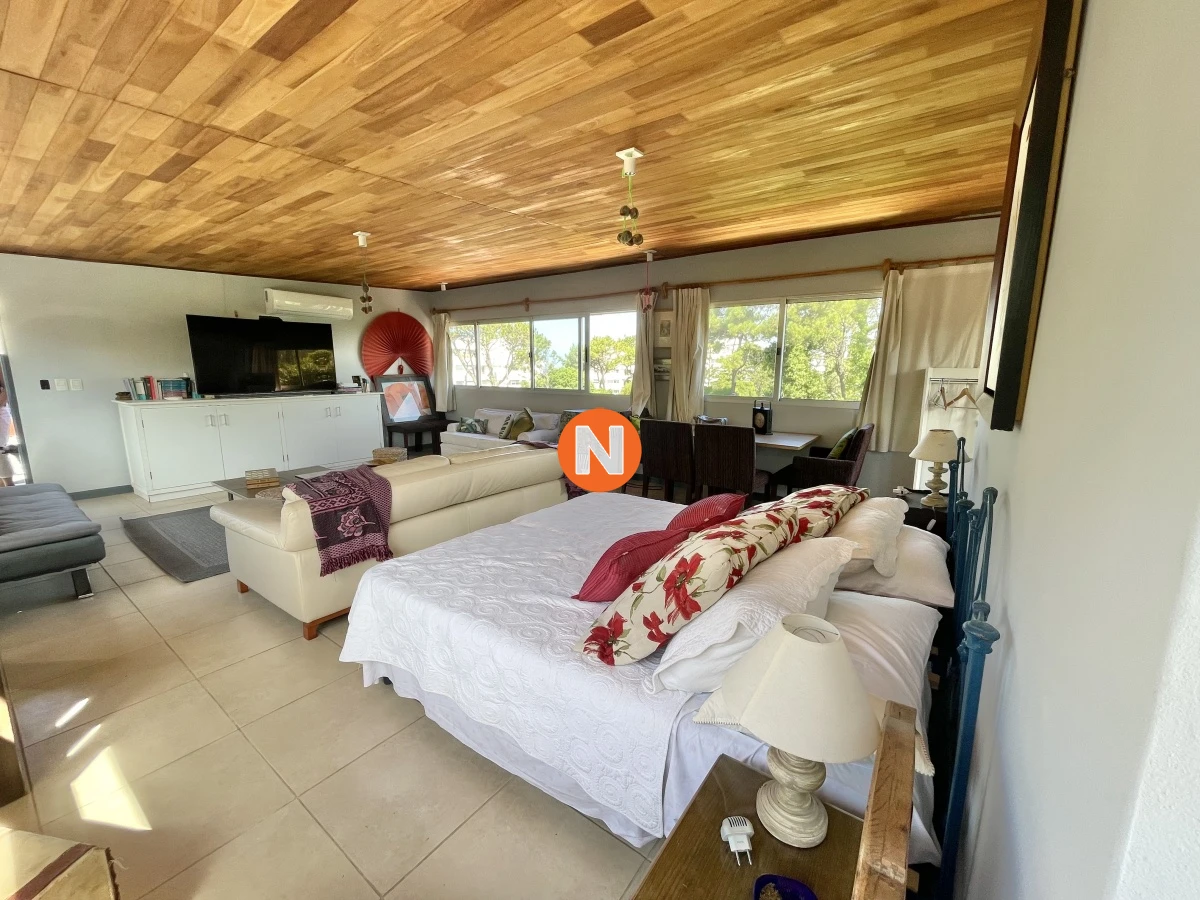 Casa Ref.220551 - VENTA DE CASA DE 3 DORMITORIOS Y SERVICIO EN RINCON DEL INDIO PUNTA DEL ESTE