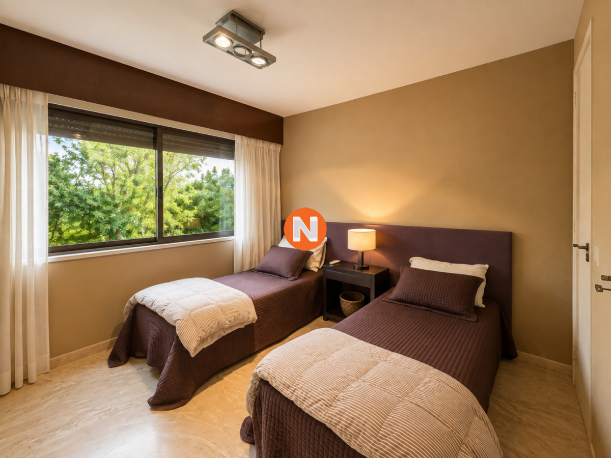 Casa Ref.220375 - Cálida casa en Parada 13 de La Brava
