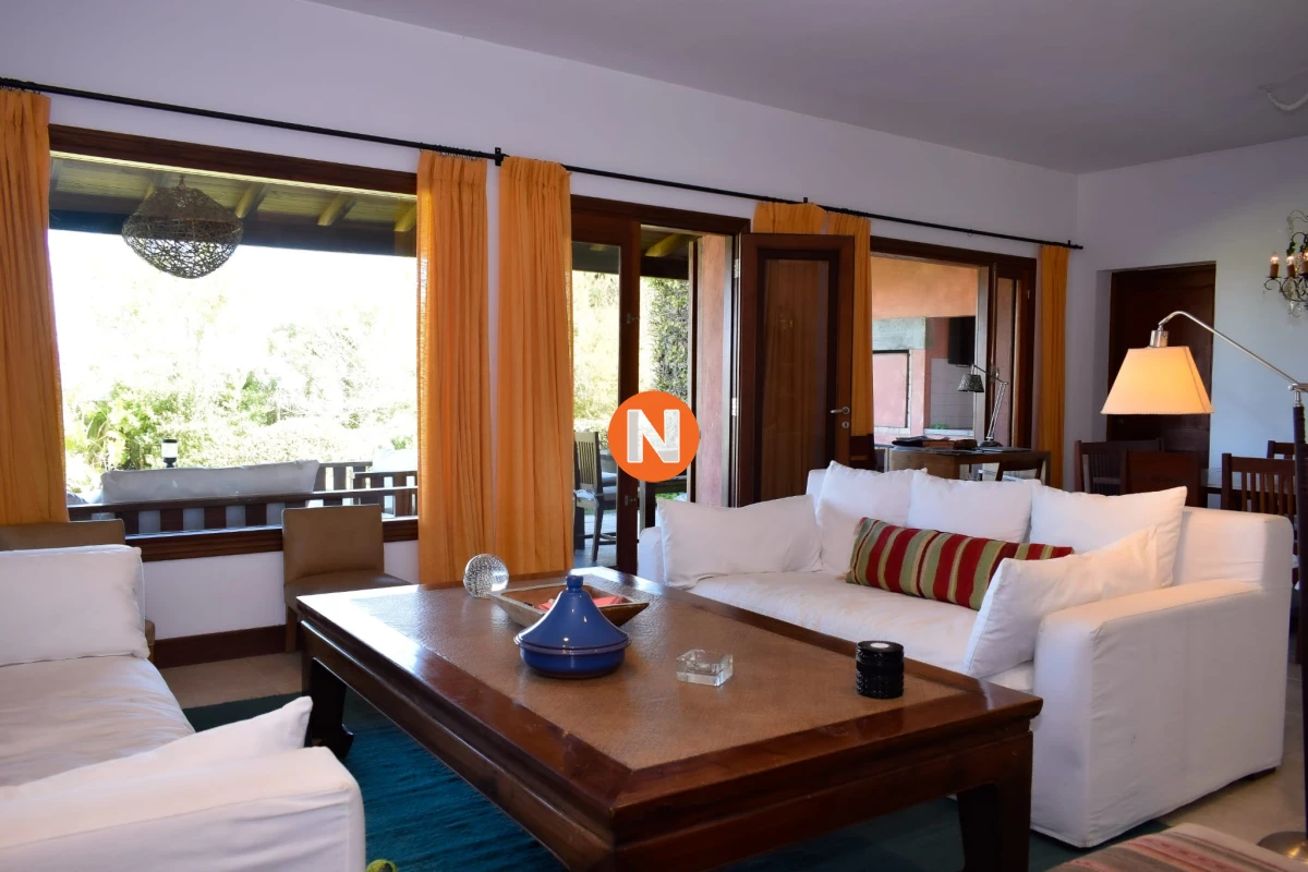 Casa Ref.219433 - Casa en Montoya de 5 dormitorios