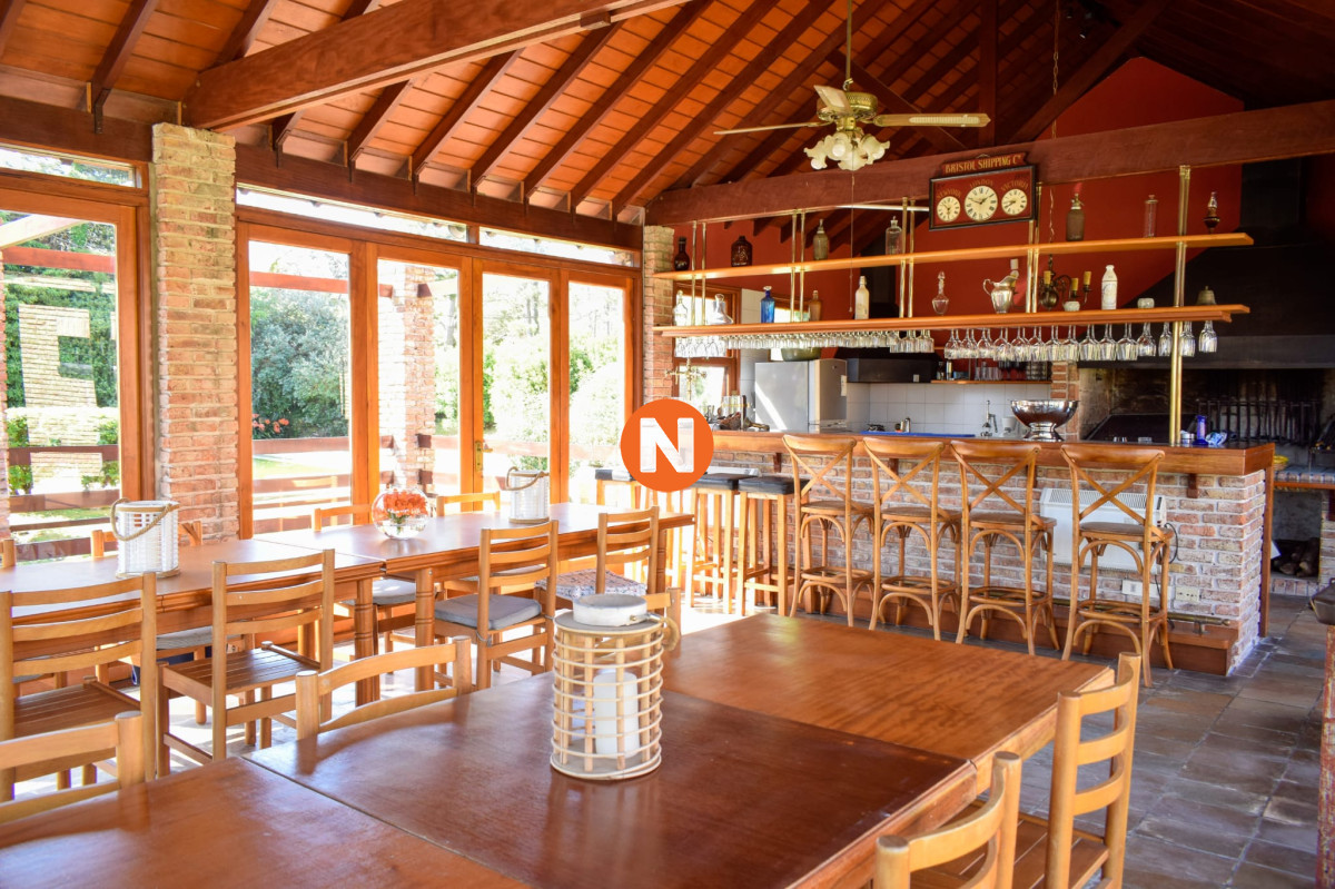 Casa Ref.219052 - Magnífica Residencia a metros de la Playa Mansa