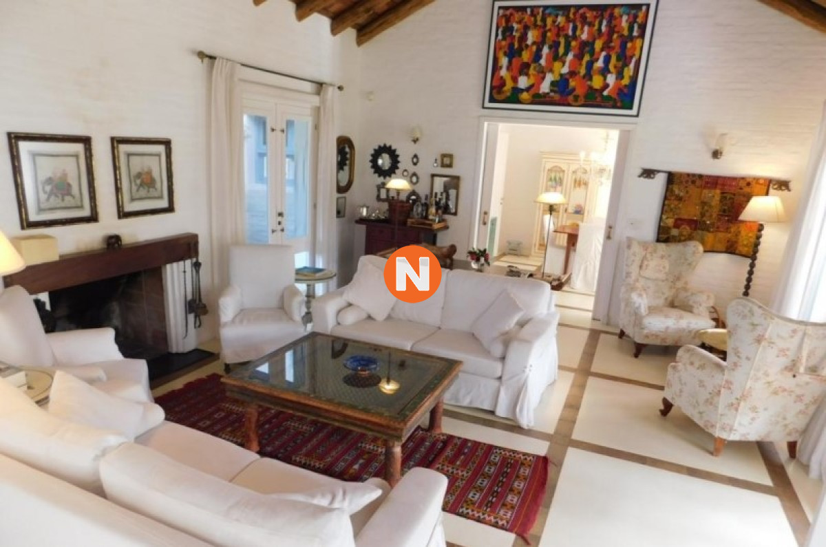 Casa Ref.218030 - Casa a la Venta, 4 dormitorios, La Barra