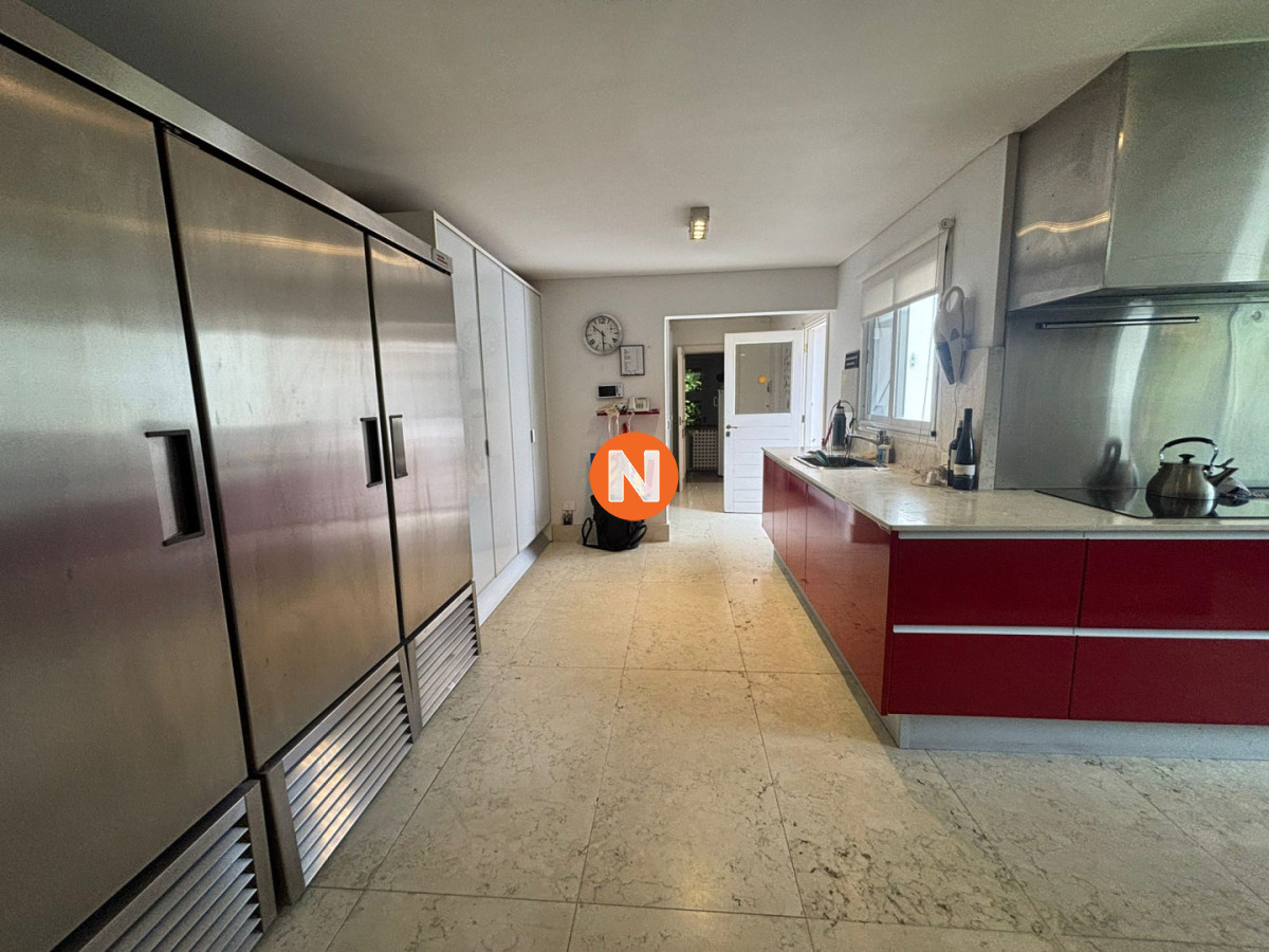Casa Ref.219376 - Casa para alquilar de 5 dormitorios en Punta del Este 