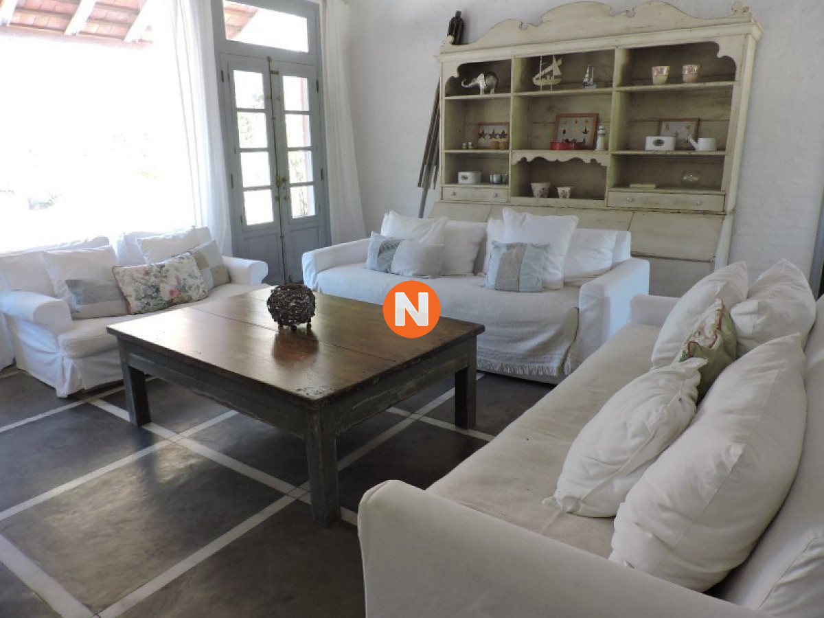 Casa Ref.223506 - Casa en Venta, 7 dormitorios, Punta del Este