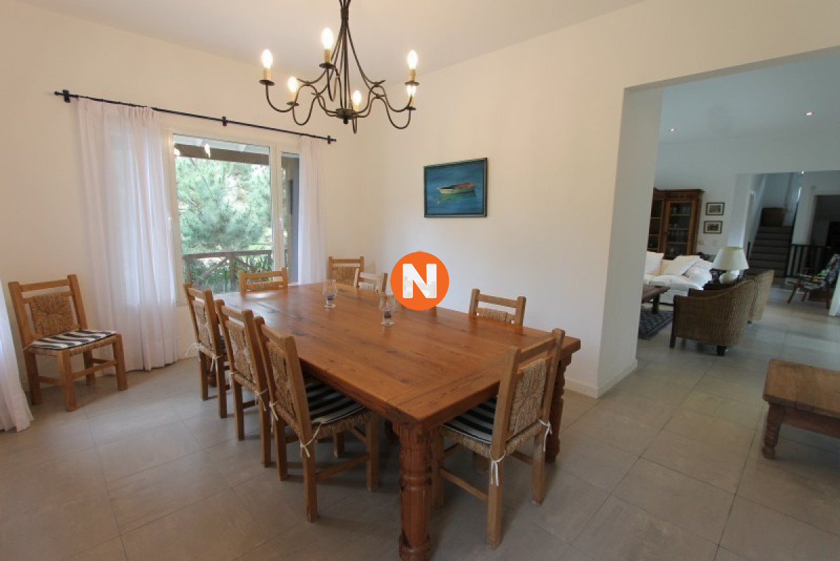 Casa Ref.223501 - Casa en Venta, La Barra, 5 dormitorios