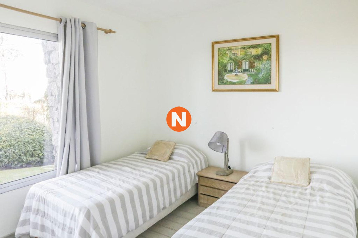 Casa Ref.209725 - Casa en Alquiler, Montoya, La Barra, 5 Dormitorios.