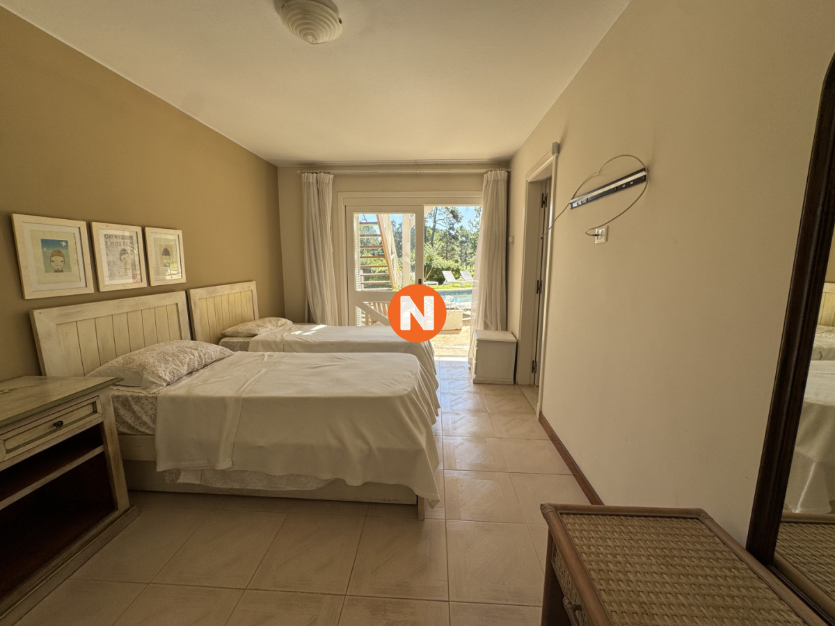 Casa Ref.205482 - ESPECTACULAR CASA EN EL GOLF DE 5 DORMITORIOS EN VENTA