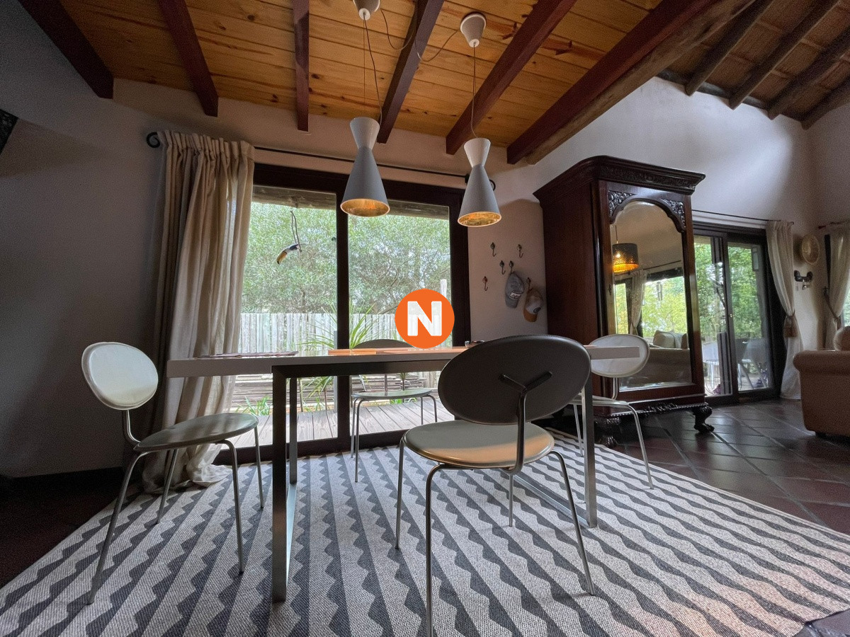 Casa Ref.205462 - ALQUILER TEMPORARIO DE CASA DE 2 DORMITOTIORIOS EN MONTOYA LA BARRA PUNTA DEL ESTE 