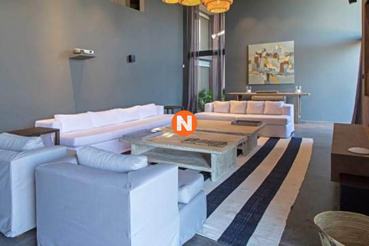 Casa Ref.214621 - Hermosa casa luminosa en inmejorable ubicación sobre el mar