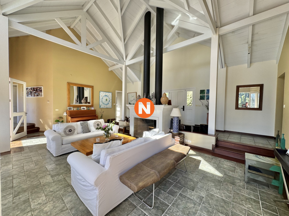 Casa Ref.205482 - ESPECTACULAR CASA EN EL GOLF DE 5 DORMITORIOS EN VENTA
