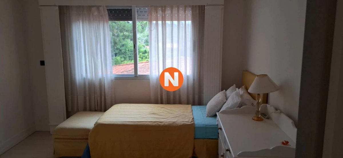 Casa Ref.204939 - Casa en Alquiler, San Rafael, Punta del Este, 7 Dormitorios.