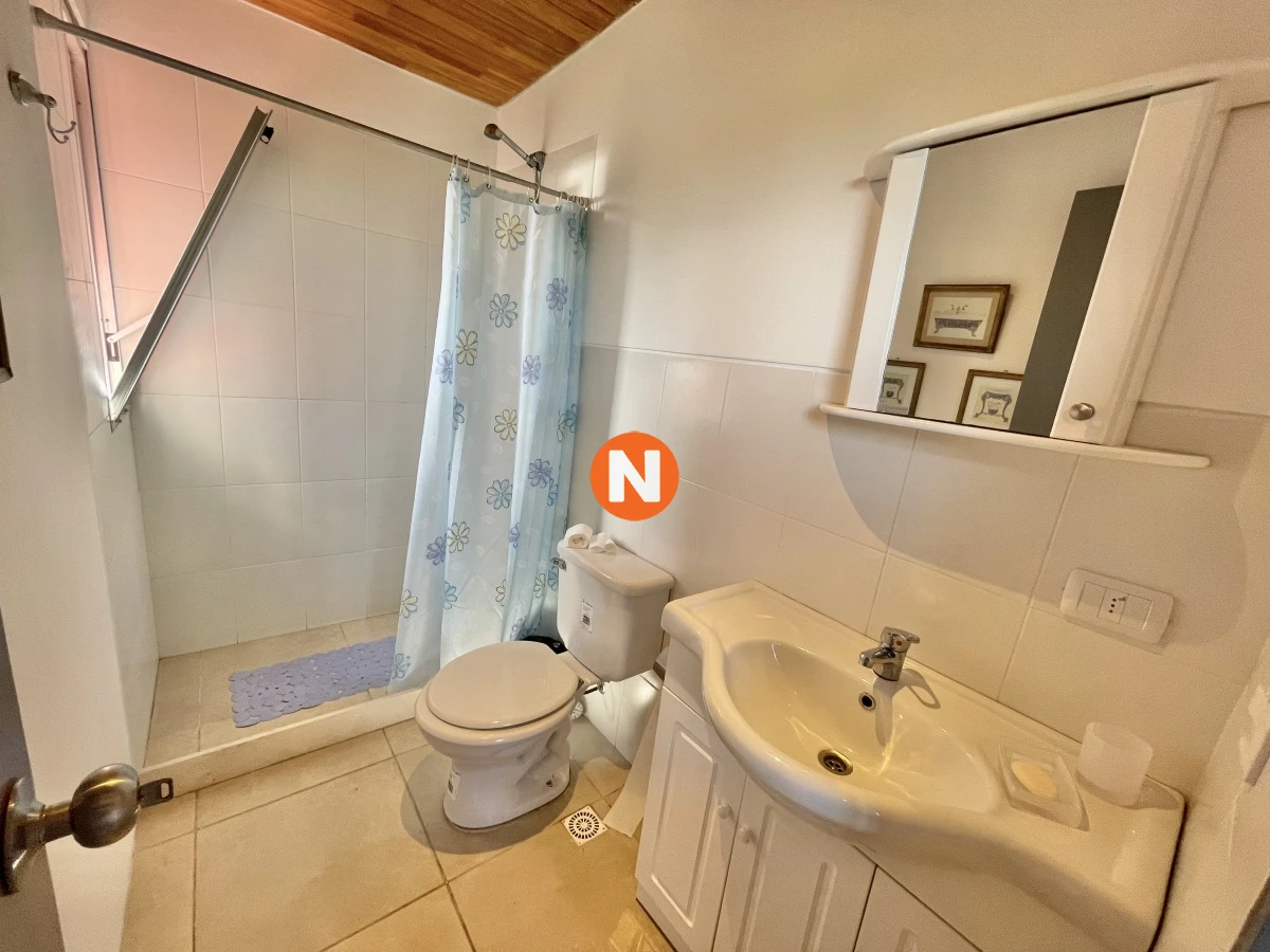 Casa Ref.220551 - VENTA DE CASA DE 3 DORMITORIOS Y SERVICIO EN RINCON DEL INDIO PUNTA DEL ESTE