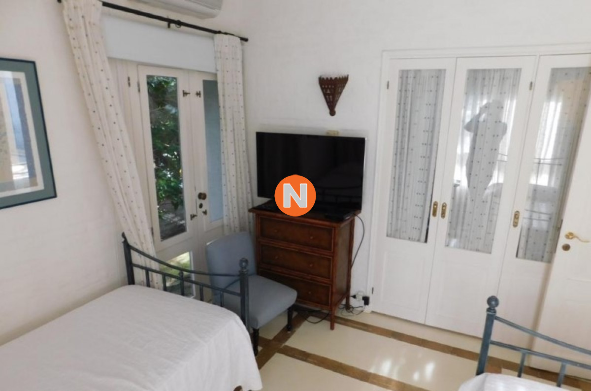 Casa Ref.218030 - Casa a la Venta, 4 dormitorios, La Barra