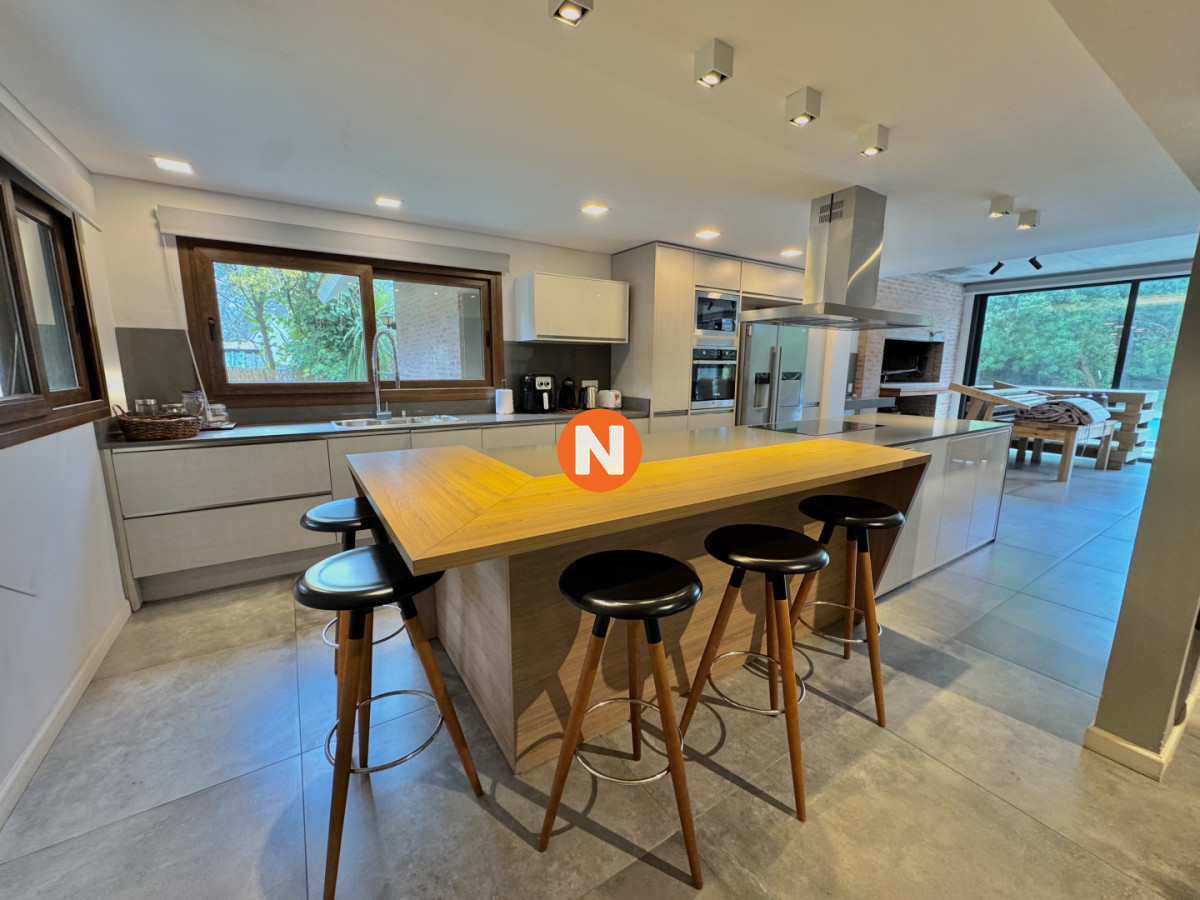 Casa Ref.225168 - SAN RAFAEL VENTA DE CASA DE 4 DORMITORIOS A METROS DE CIPRIANI